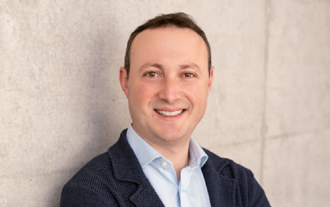 Dr. Alberto Calatroni